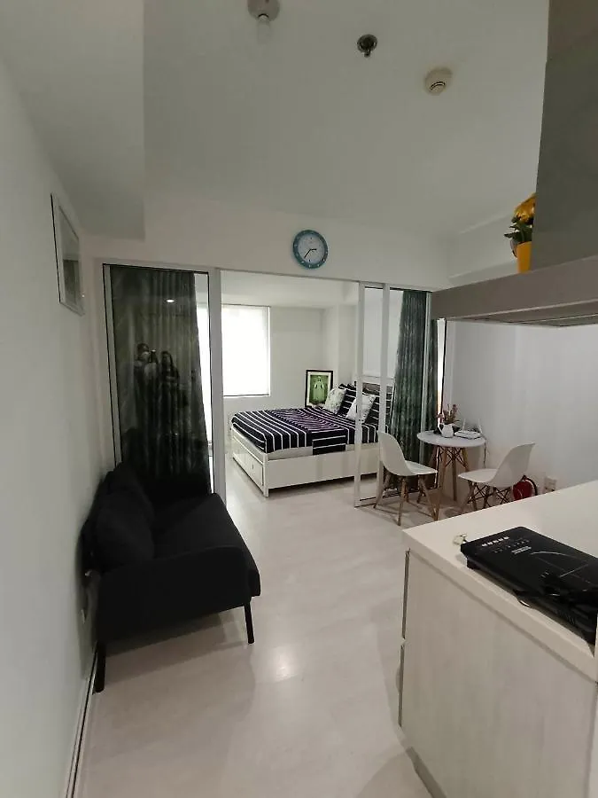 Azure Urban Resort Residences Condominium By Mylene Paranaque City 0*,